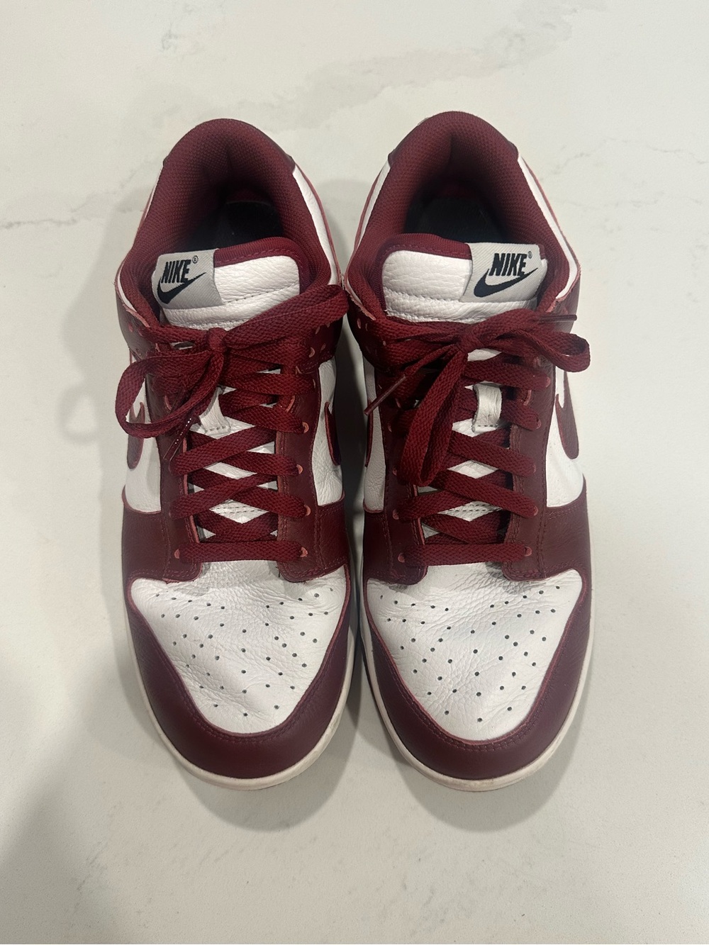 Nike Men's Low-Top Sneakers - White & Burgundy/Maroon